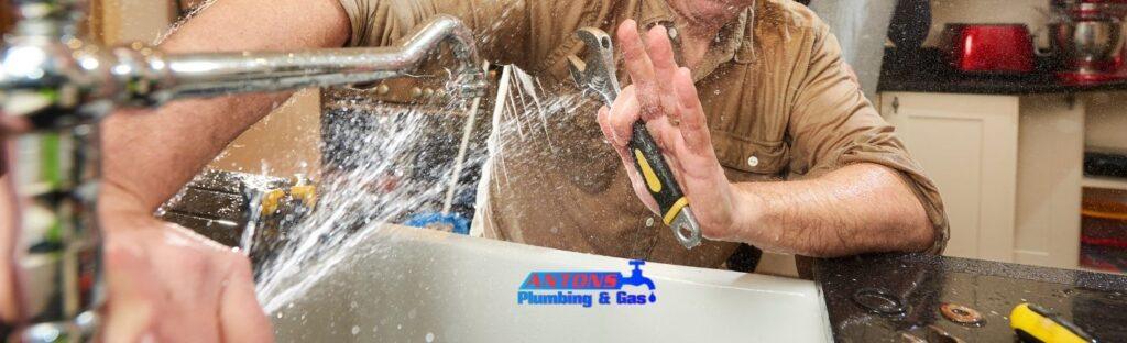 Emergency Guide for Homeowners Searching Plumber Services Near Me at Midnight